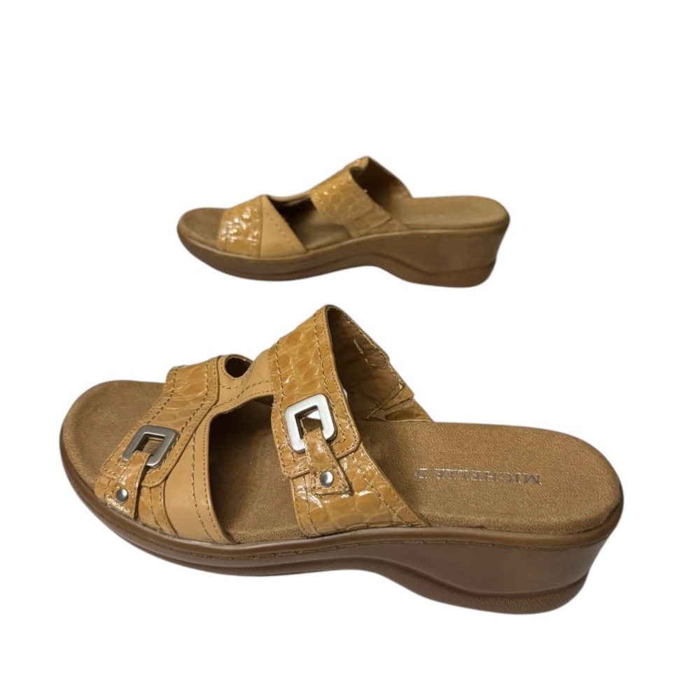 MICHELLE D Women’s Slip On Tan Wedge Sandals Slides Shoes Size 8.5M